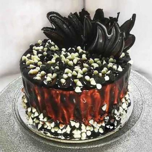 Chocolate Choco chips Cake